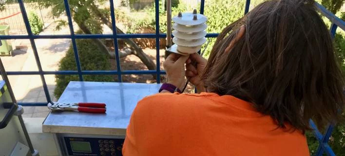 Ελεγχοι στην ατμόσφαιρα στην Ανατολική Αττική -Τοποθέτησαν σταθμούς μέτρησης ποιότητας αέρα